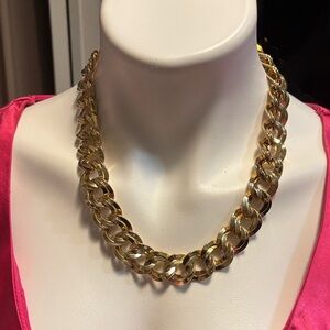 Elegant Gold Chain Necklace